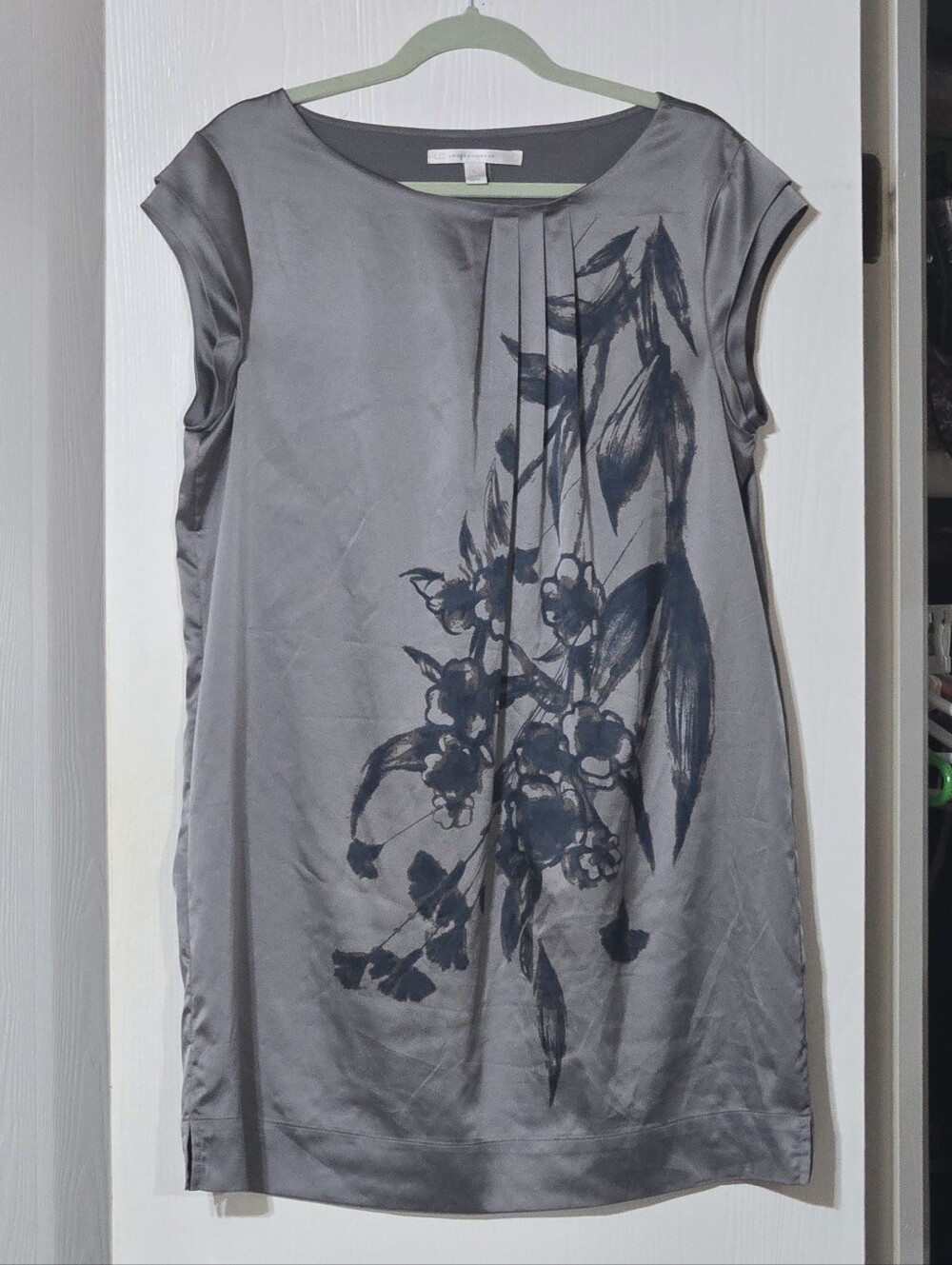 LC Lauren Conrad Gray Satun Shift Dress